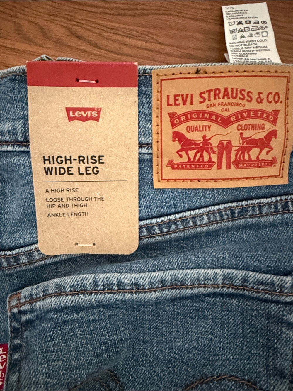 Levi's Light Blue Wide-Leg Women's Jeans